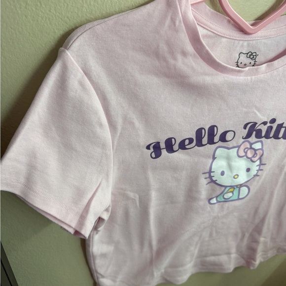 Hello Kitty Light Pink Short Sleeve Tee - Picture 7 of 9